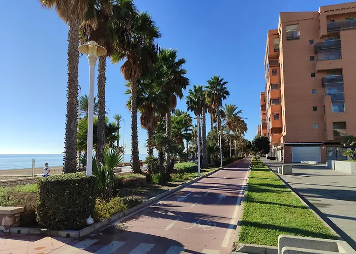 Sunny Next To The Ze1 Apartment Málaga